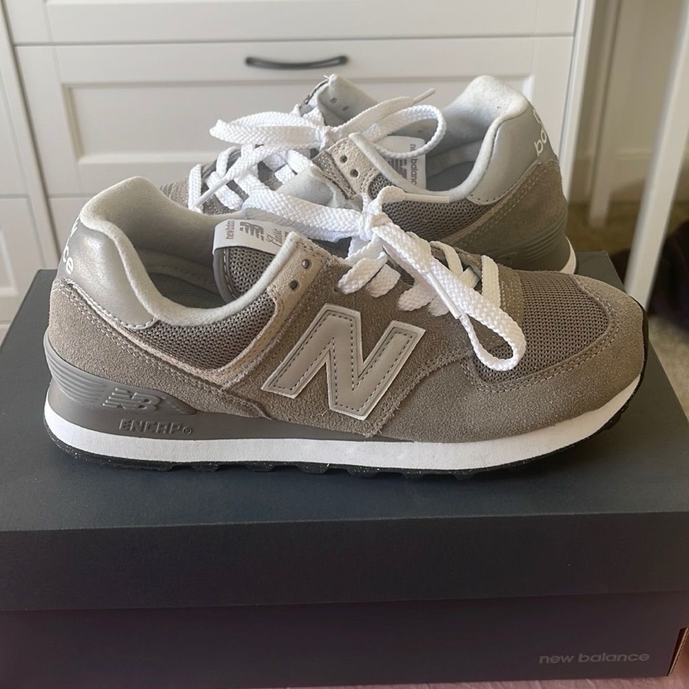 grey new balance